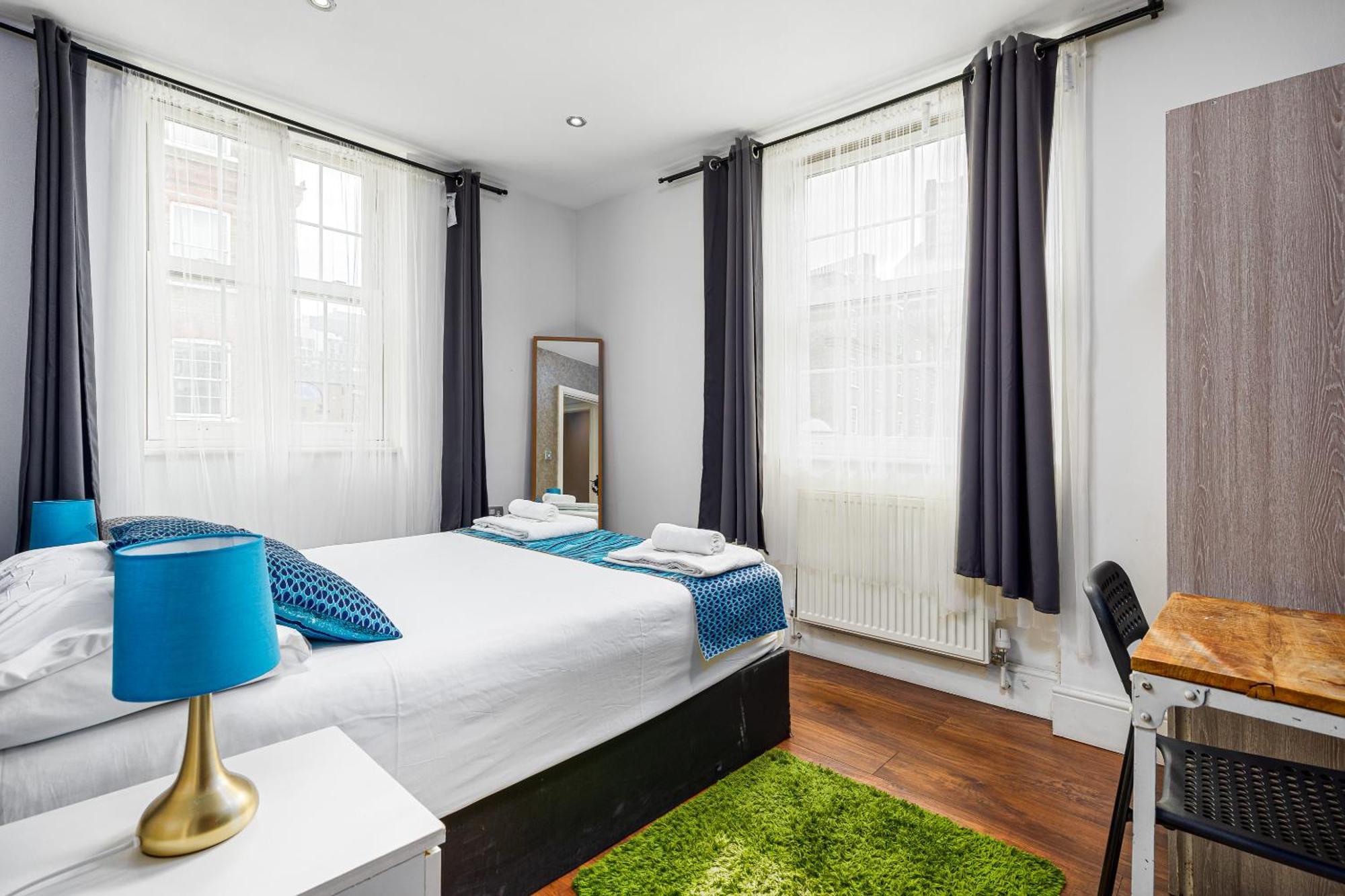 Aldgate Flats Apartment London Exterior photo