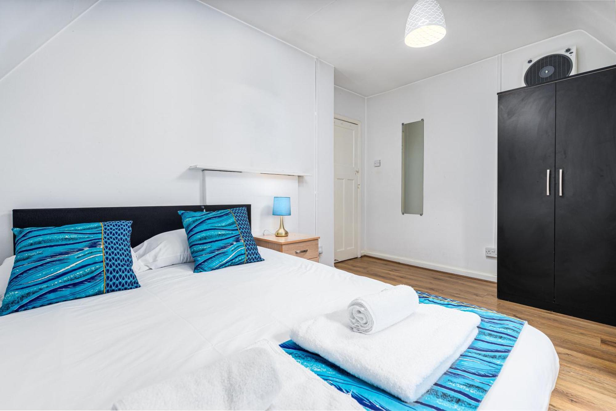 Aldgate Flats Apartment London Exterior photo
